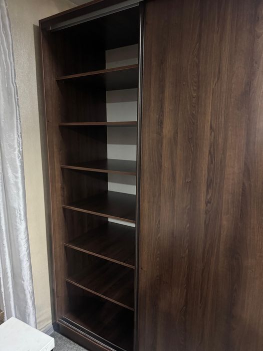 Купейный шкаф продам