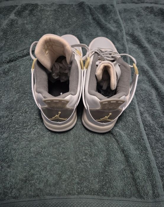 Air Jordan 4 Retro SE Craft Photon