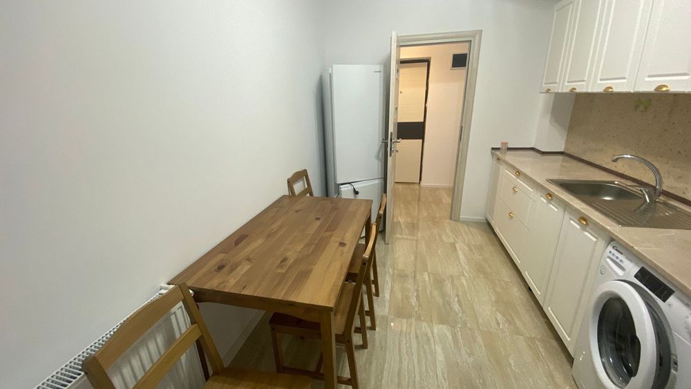 Apartament de închiriat