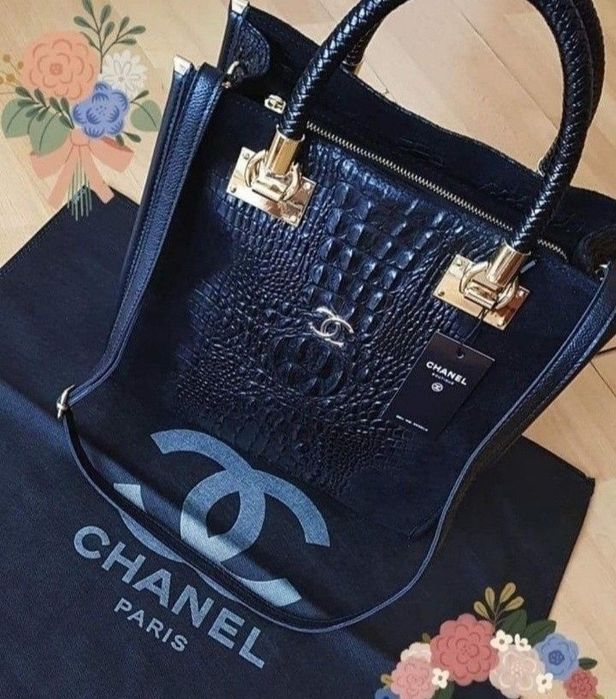 Geanta damă, model croco, piele naturala 100%,curea detasabila,saculet