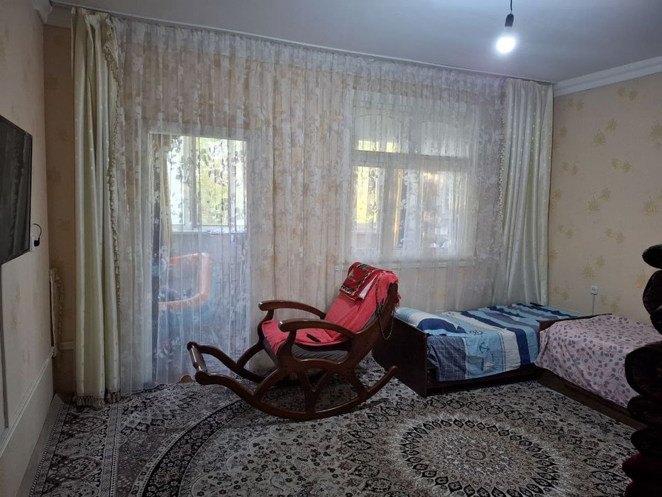Продается квартира в Кибрае поселок Улугбек  3/3/9  71 м²