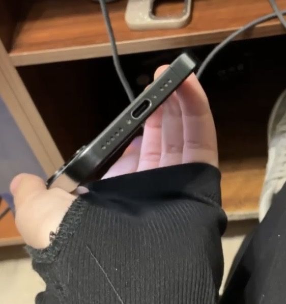 IPhone 15 pro срочно
