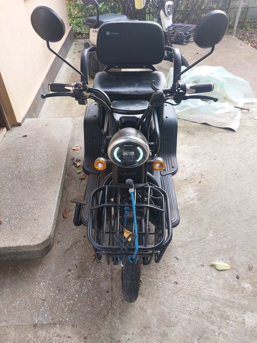 Tricicletă electrică pentru adulți