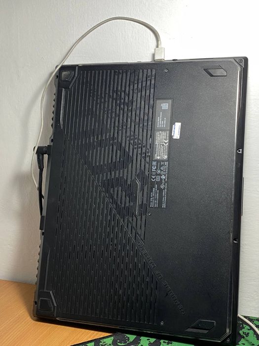 Продам Ноутбук Asus Rog Strix G15G512X