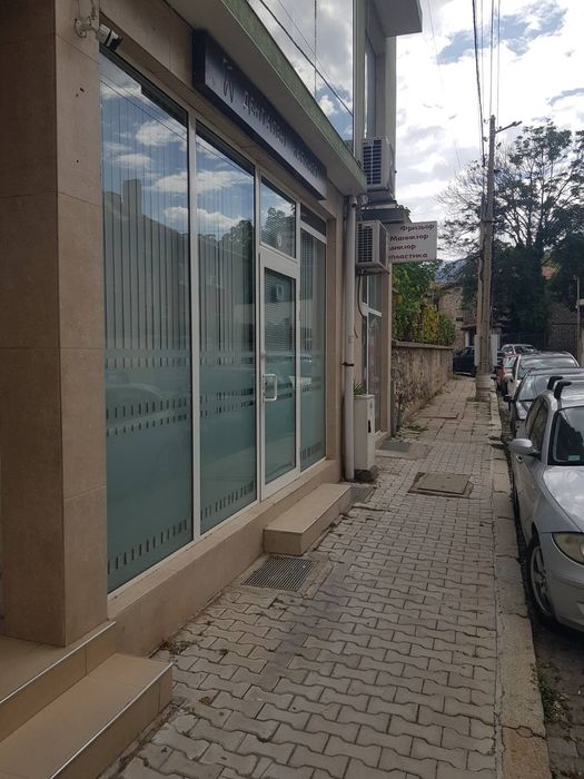 Дава се под наем Магазин в Дупница - 75 кв.м за 408 € - Снимка #2