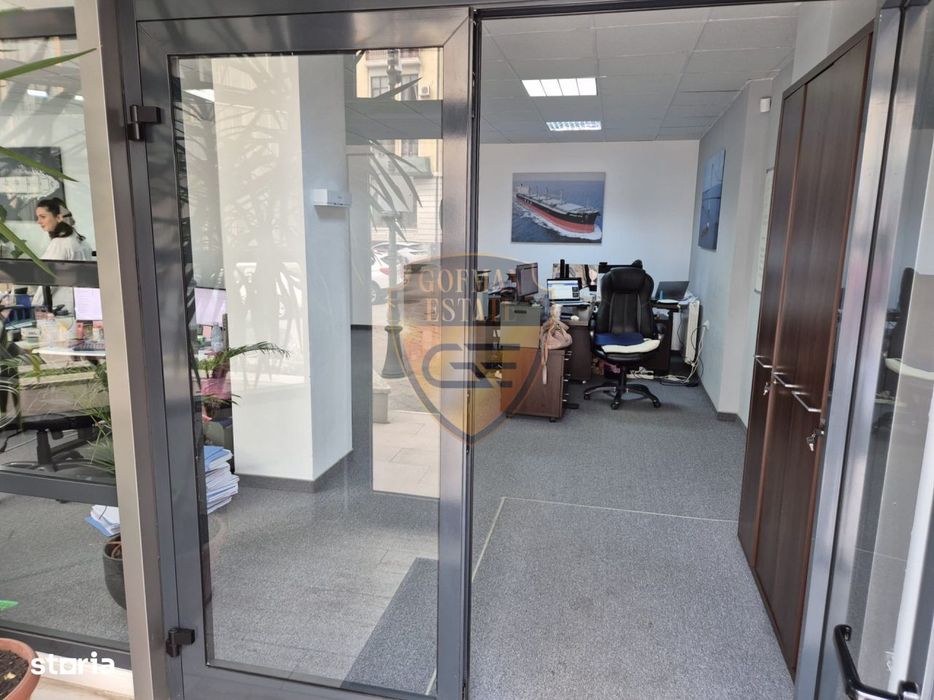 Spatiu Comercial Piata Ovidiu , SU 165mp + Terasa 61mp, centrala gaz,