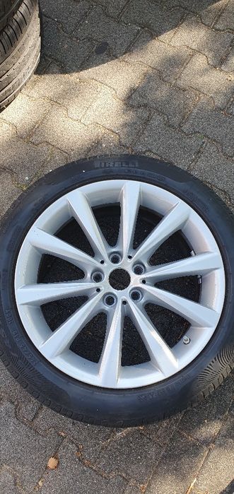 Jante originale bmw 18” styling 642 cu anvelope Pirelli

Pentru urmato