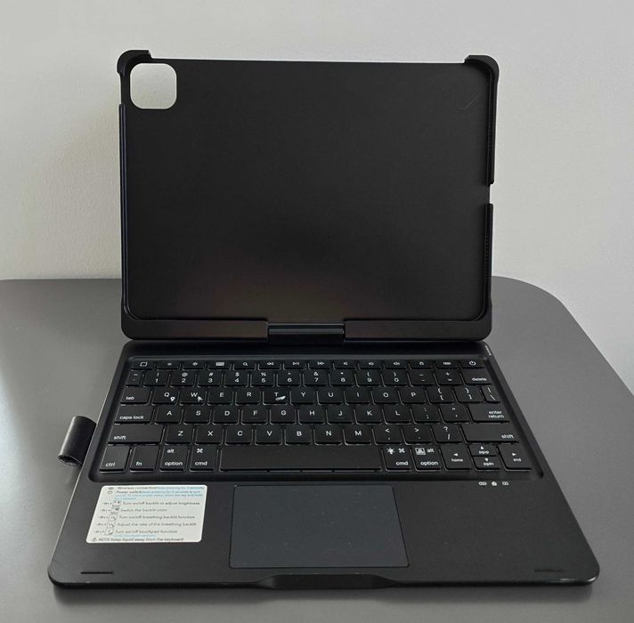Husa cu tastatura iPad 10.9 inch 2022 / iPad 11 inch 2025, Negru