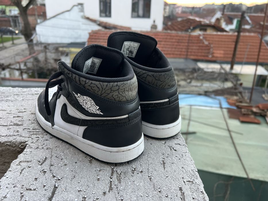 Nike Air Jordan 1 Retro41