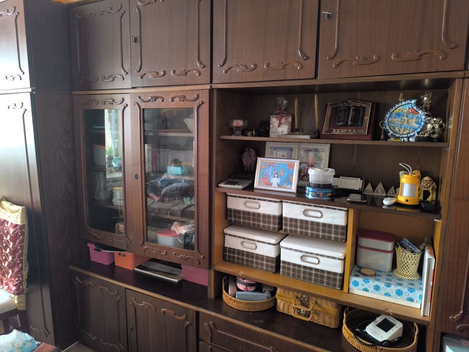 Продается гарнитур