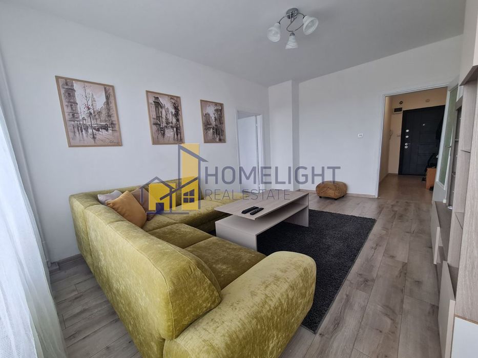 Продава се Тристаен апартамент в София, Левски В - 95 кв.м за 6 €/кв.м - Снимка #1