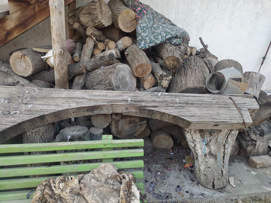 O'tin va kundalar sotiladi