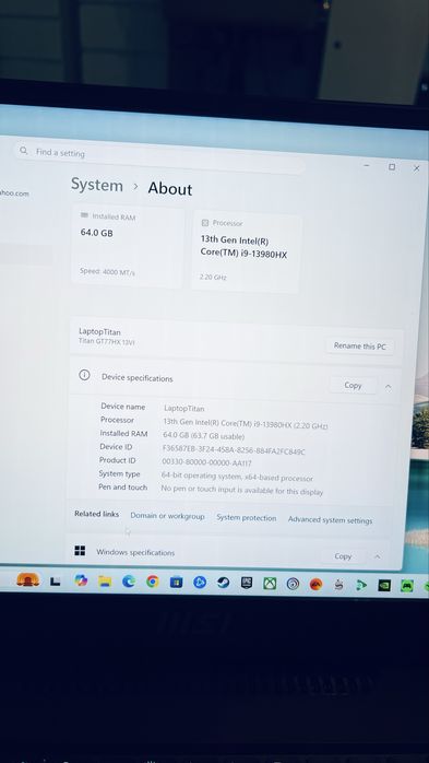 MSI Titan GT77 HX 13VI, i9‑13980HX, RTX 4090, 64GB, 4TB, impecabil