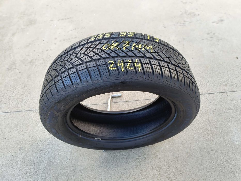 O anvelopa de iarna 255 55 19 goodyear ultragrip performance 7 mm 2024