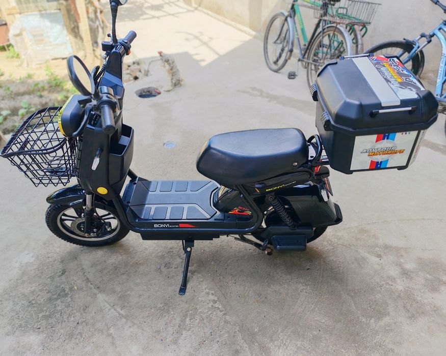 scooter sotiladi