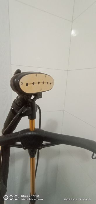 Паравой утюг,в хорошем состояний.