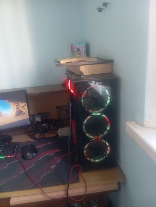 Pc sotiladi yoki obmen qilinadi noutbuk ga