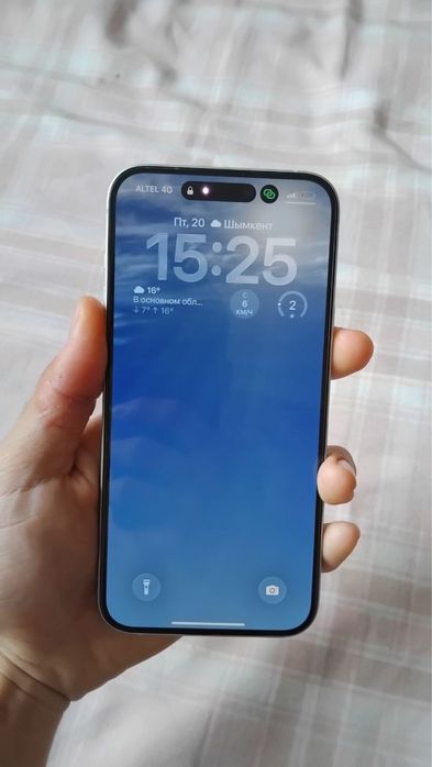 Iphone 15 plus в хорошом состояний