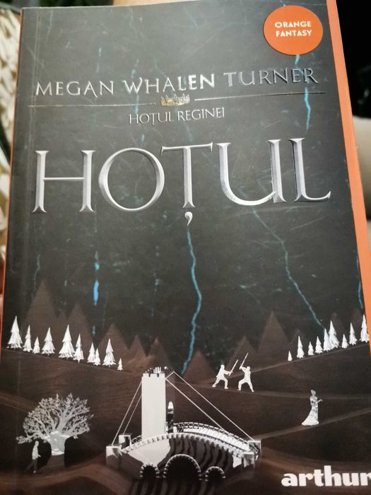 Carte "Hoțul" - Megan Whalen Turner, ca nouă – 20 lei