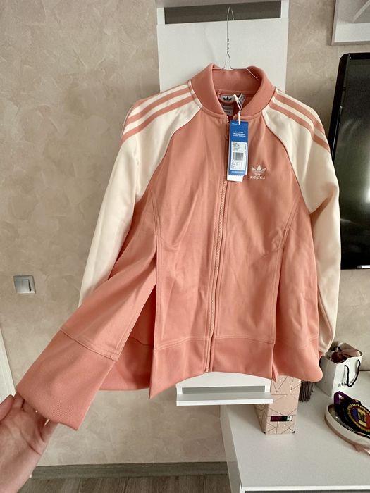 Bluza sport Adidas dama noua cu eticheta