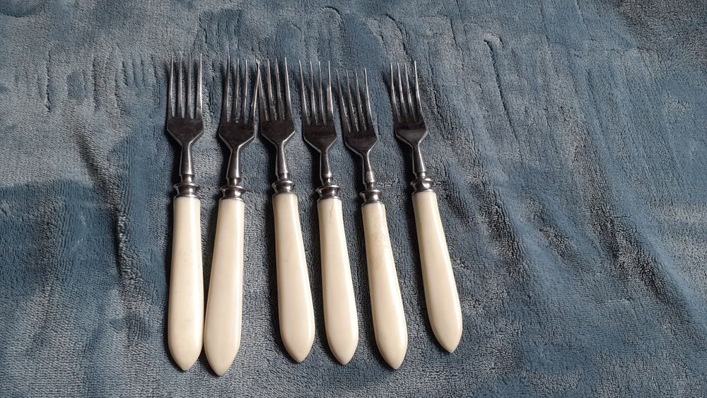 Столовый набор .