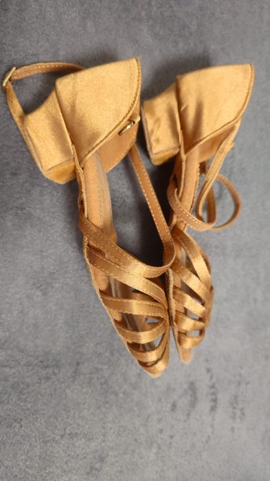 Обувь для танцев