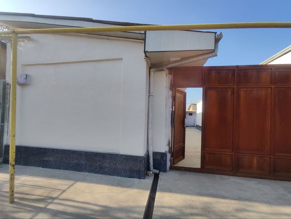 Nurafshon shahri Oybek koʻchasi 14 uy