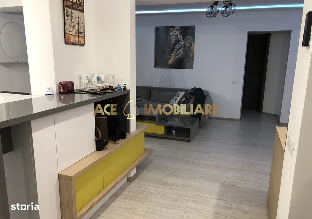 2 Camere de inchiriat | Bd. Unirii | Metrou | Posibilitate Parcare