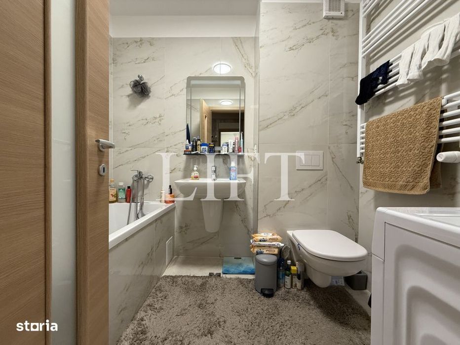 Apartament de 2 camere, decomandat, 54mp, Zona Tractorul