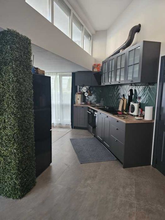 Дава се под наем Двустаен апартамент в Пловдив, Център - 95 кв.м за 212000 € - Снимка #3