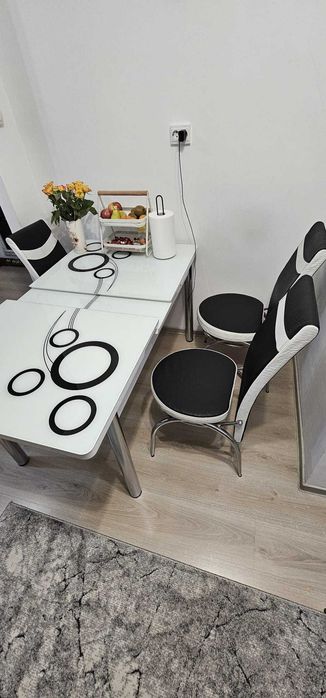 Vand masa extensibila + 6 scaune