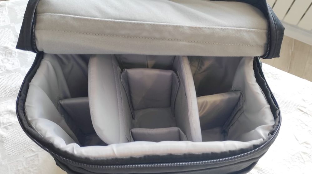 Сумка для фотоаппарата и аксессуаров