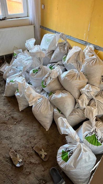 Transport Moloz Ieftin - Debarasare Saci Moloz - Ridicare Moloz Vrac