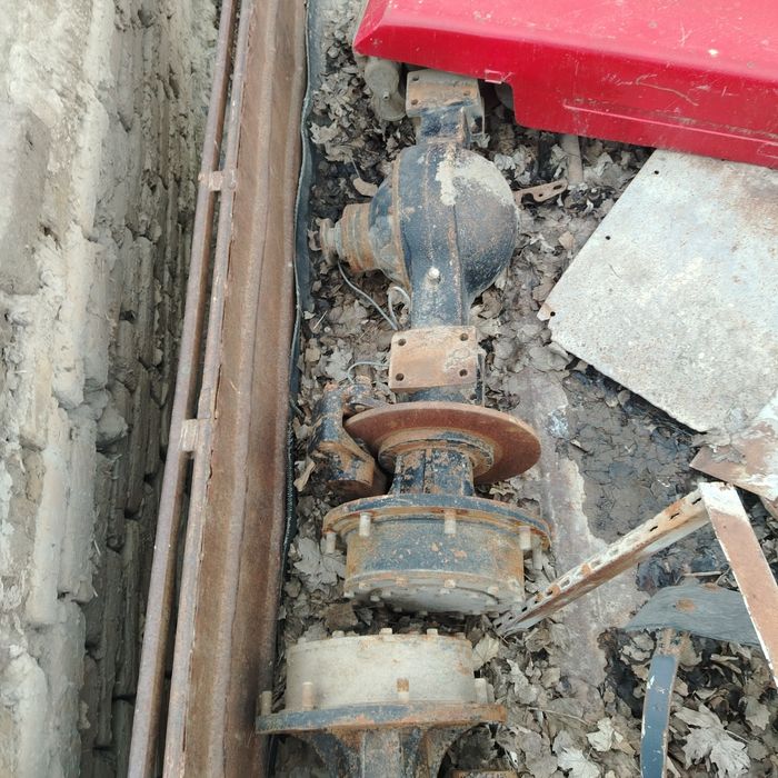 Zadni va peridni most