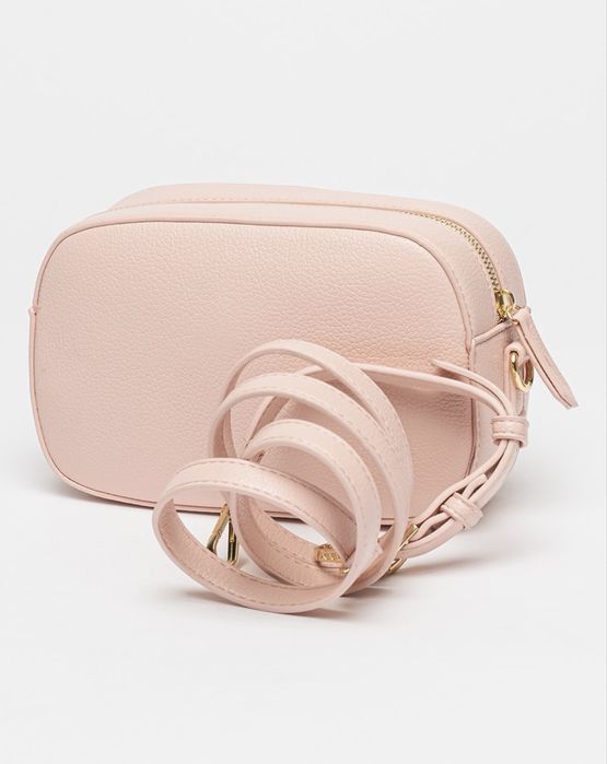 Оригинална нова чанта Valentino