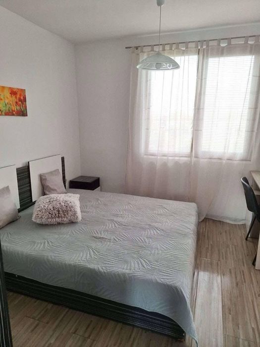 Дава се под наем Тристаен апартамент в Пловдив, Център - 170 кв.м за 650 € - Снимка #6