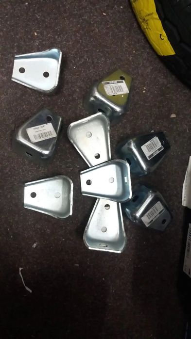 Brida consola sasiu iveco daily suport bena cub bascula iveco daily