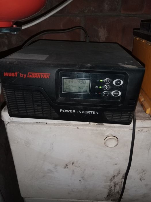 Продам инвертор.