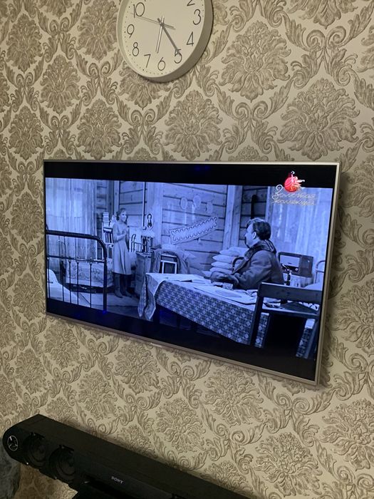 Телевизор Panasonic в оригинале