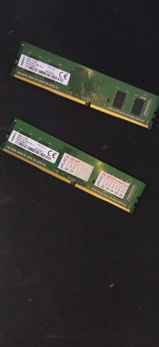 Продам ОЗУ ,оперативную память ddr4 на 4гб (2шт)