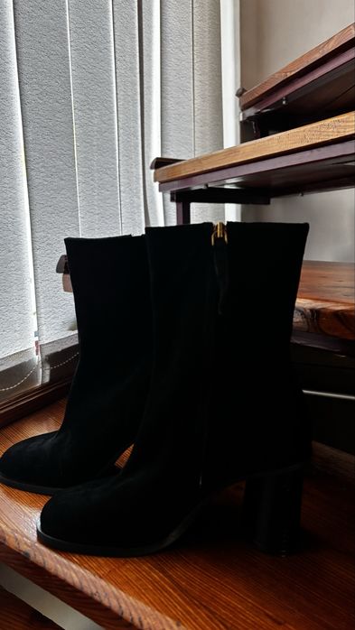 Botine Gino Rossi piele întoarsă naturală, mărimea 39