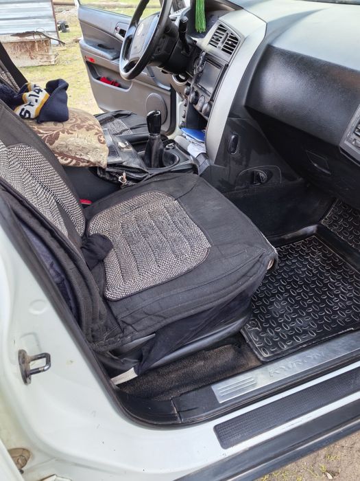 Жағдайы жақсы. Бірқолдан айдалған