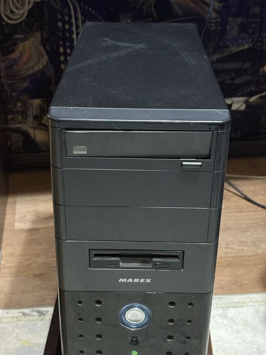 Продам компьтер Smarix