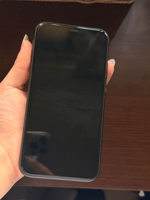 iPhone 11, 64GB, добро състояние