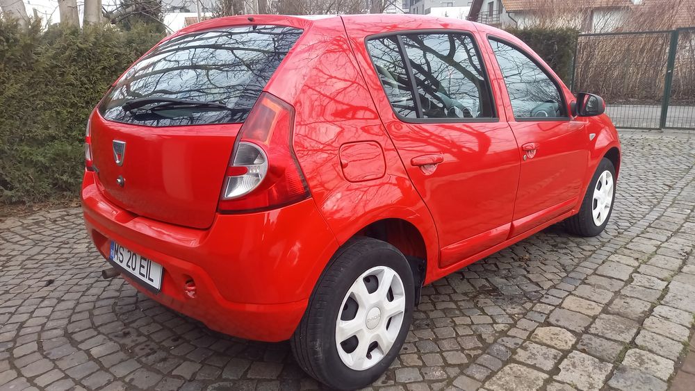 Dacia Sandero 1.2 benzină 2011