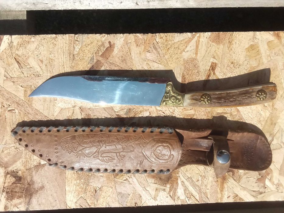 Стар Костенски нож с кания