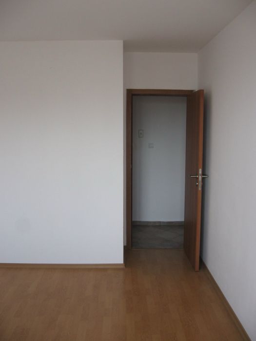 Дава се под наем Тристаен апартамент в Варна, Бриз - 80 кв.м за 500 € - Снимка #5