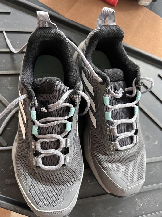 Adidas traxion copii