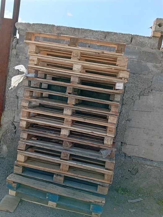 Поддоны б/у   за один