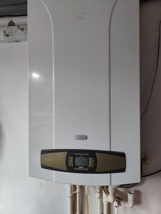 Vând centrala Baxi Luna 3 comfort ht